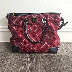 Dooney & Bourke tote purse